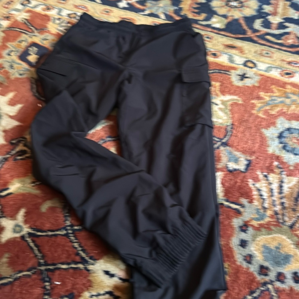 All In Motion black athletic Boys Cargo Pants. xL